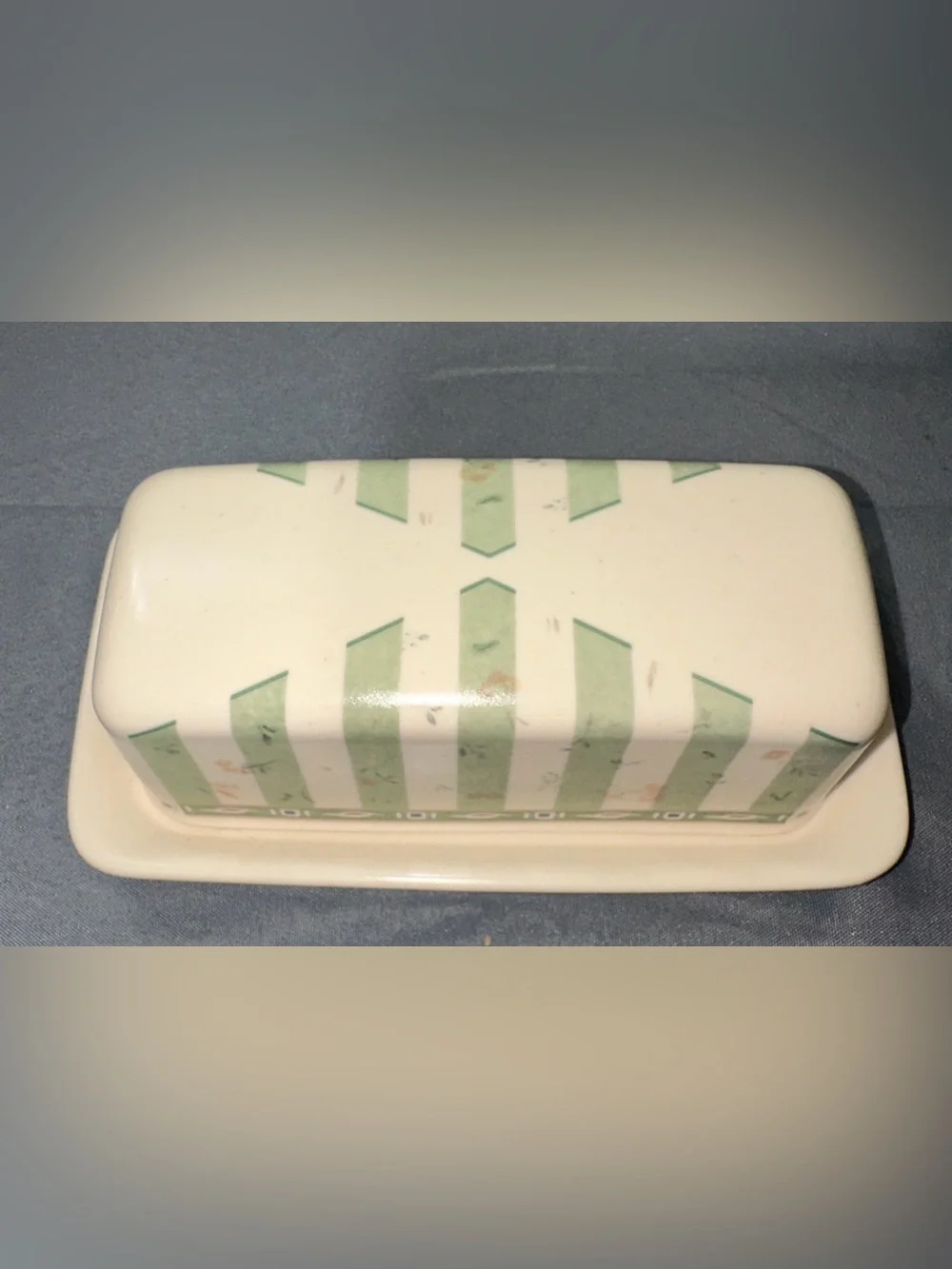 Pfaltzgraff Naturewood 1/4 LB Covered Butter Dish